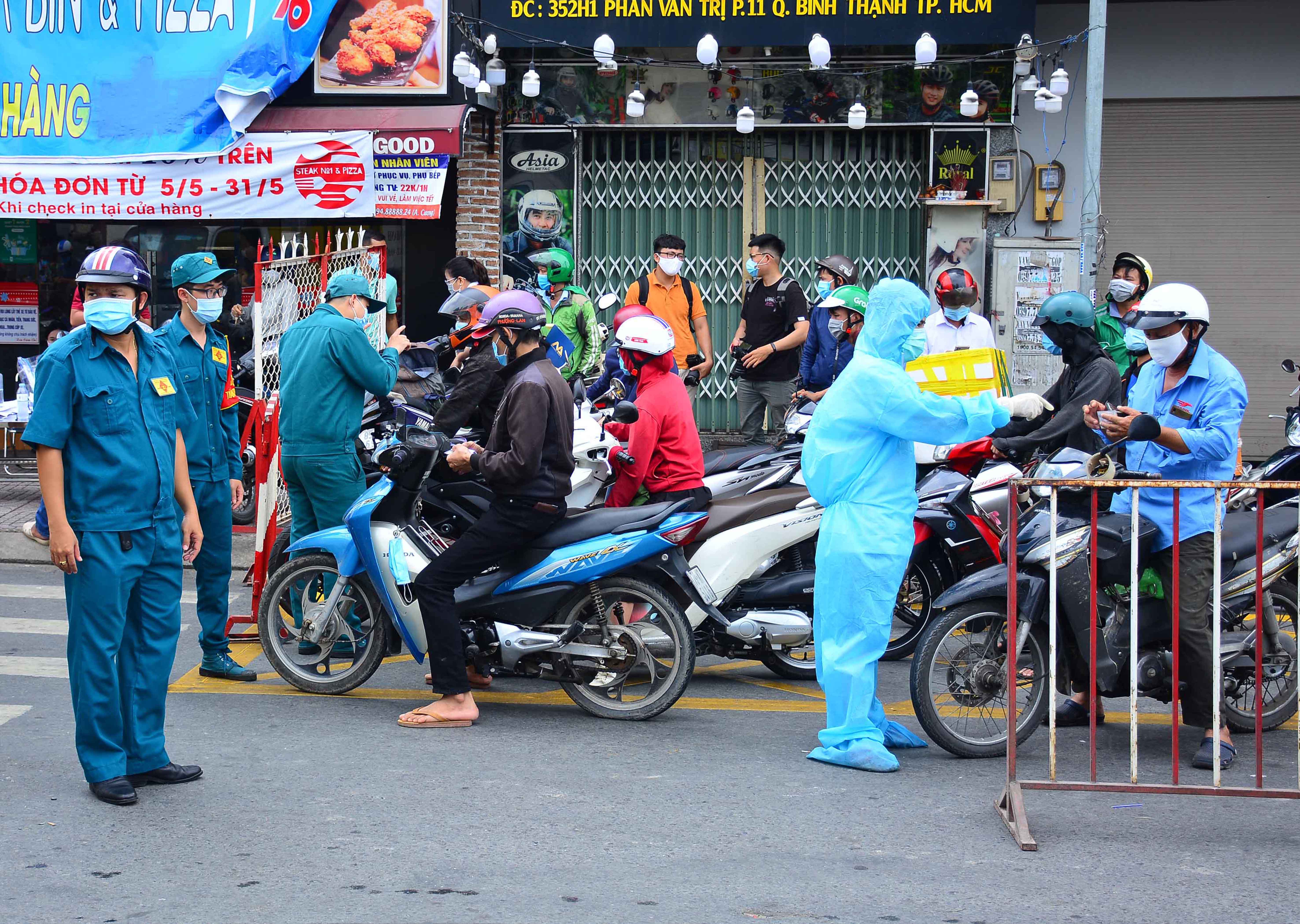 Bài 2: Ba mươi ngày đọ sức